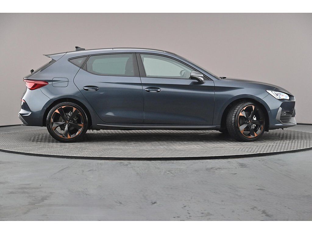Cupra Leon V1 Design Edition 1.5 eTSI EVO DSG-auto AFV 150 7-speed automatic