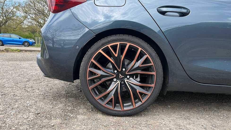 CUPRA Leon