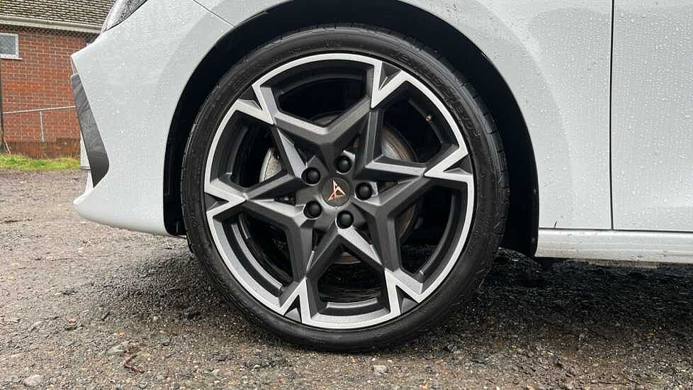 CUPRA Leon