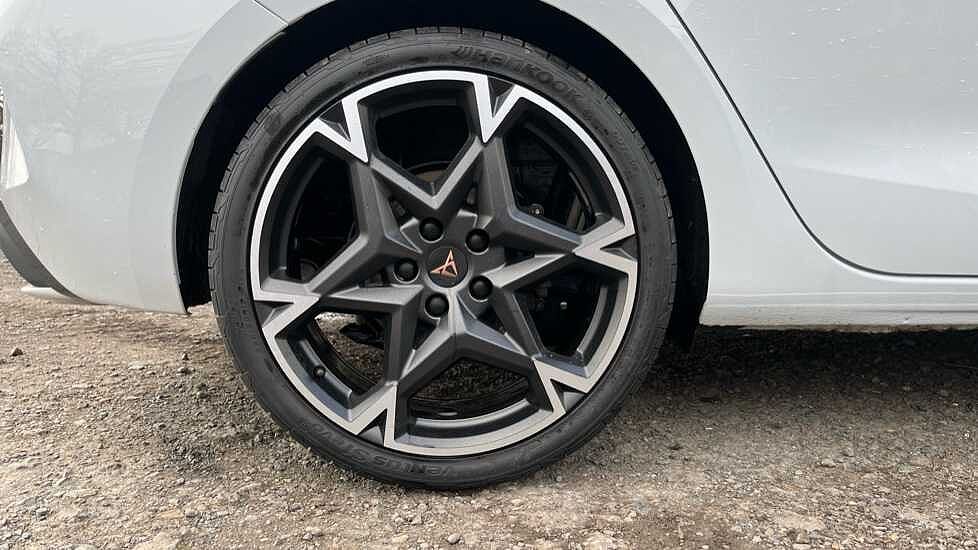 CUPRA Leon
