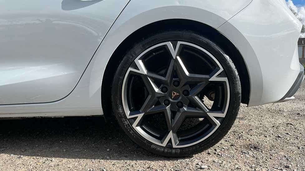 CUPRA Leon