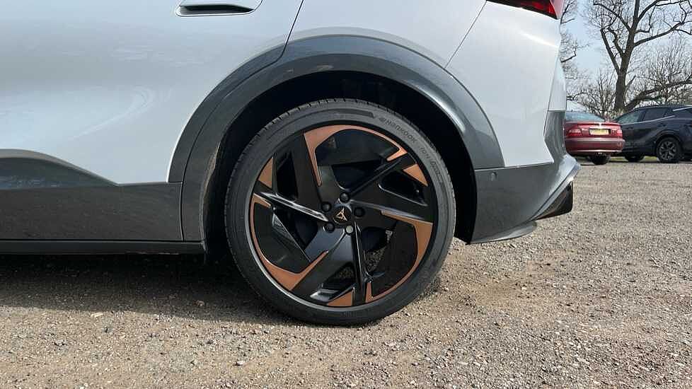 CUPRA Tavascan