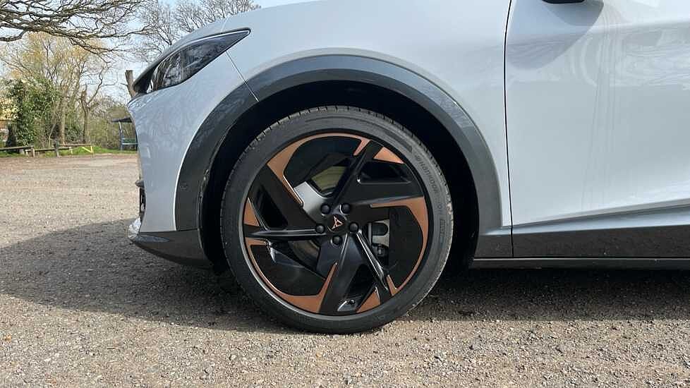CUPRA Tavascan