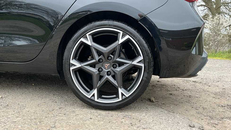 CUPRA Leon