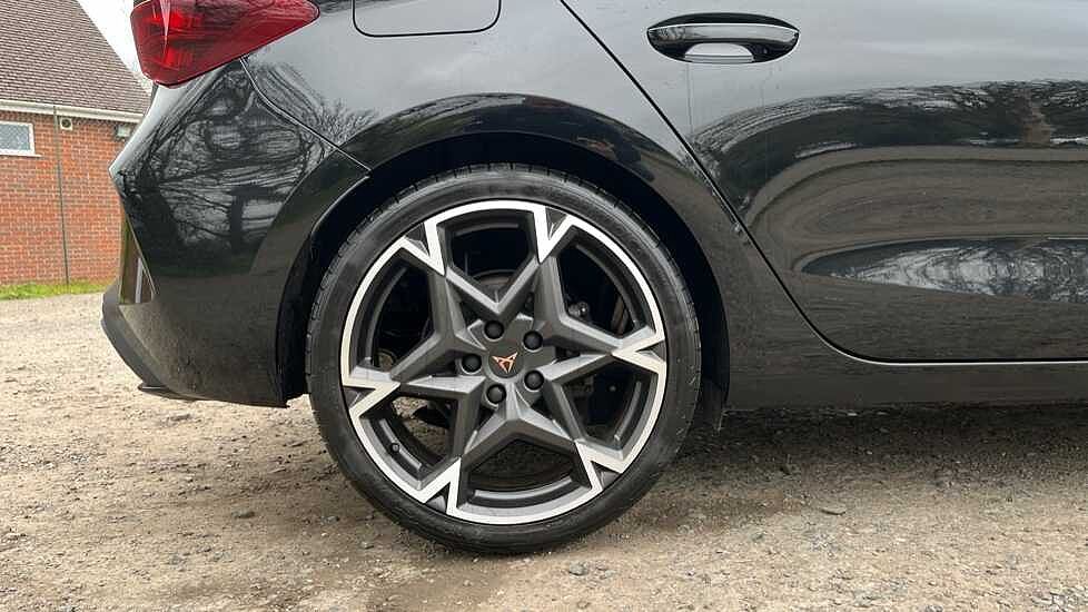CUPRA Leon