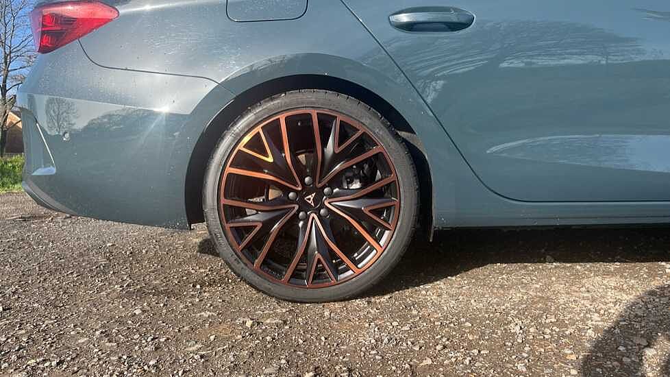CUPRA Leon