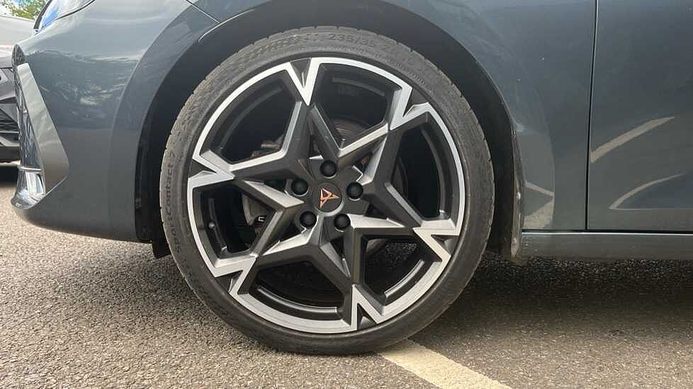 CUPRA Leon
