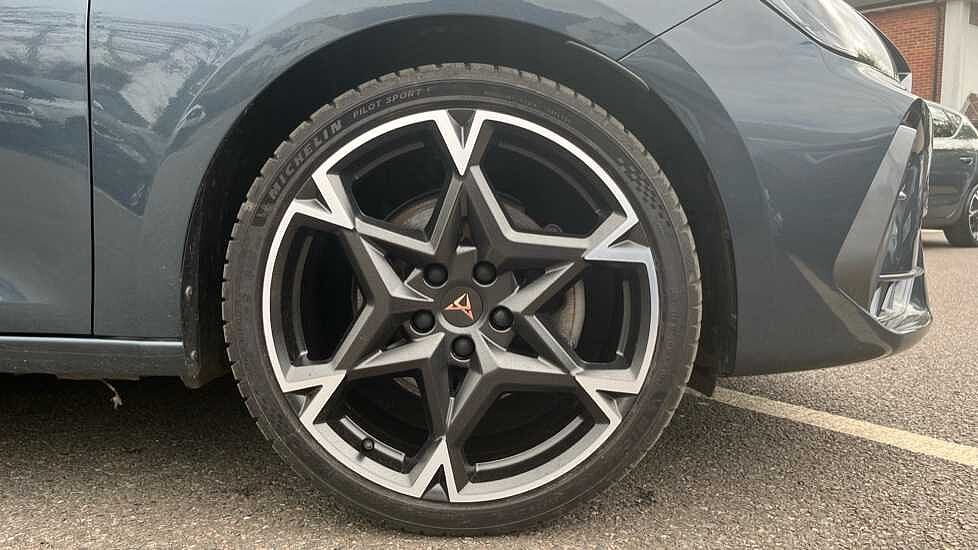 CUPRA Leon
