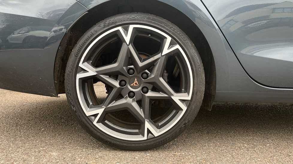 CUPRA Leon