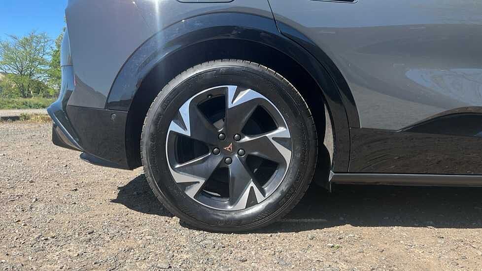 CUPRA Tavascan