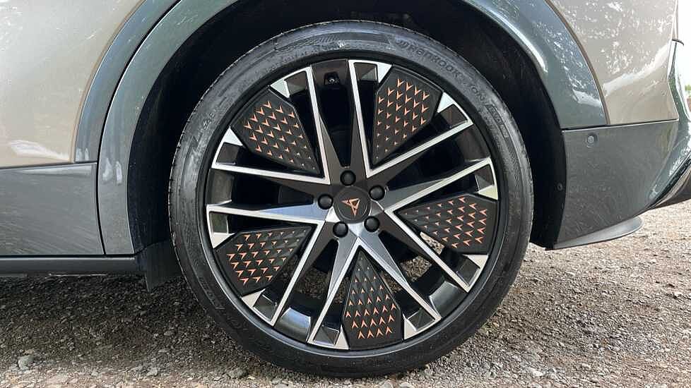 CUPRA Tavascan