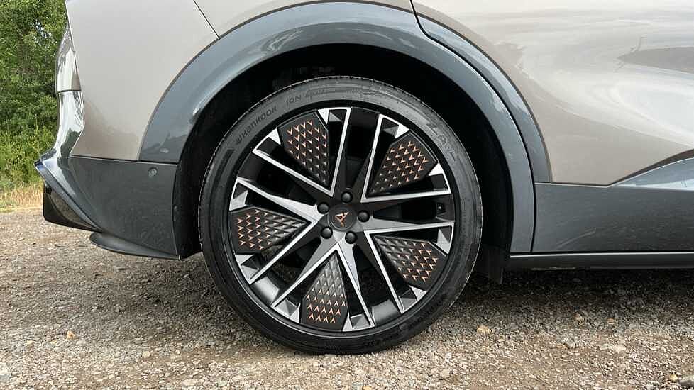 CUPRA Tavascan
